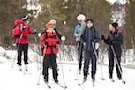 Damer på skidtur nära Grövelsjön. Foton: Naturcentrum AB.