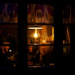 Im Schein der Petroleumlampe!