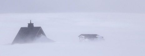 Raste- og nødhytte på Långfjället.